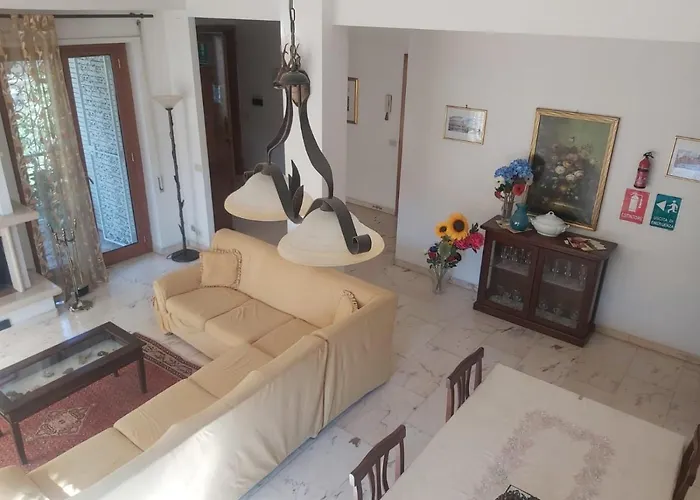 Nocleg ze śniadaniem Villa De' Pini